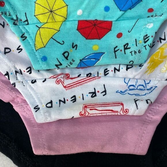 Warner’s Bros FRIENDS Girls Friends Underwear Brief 4 Pack - Picture 3 of 10